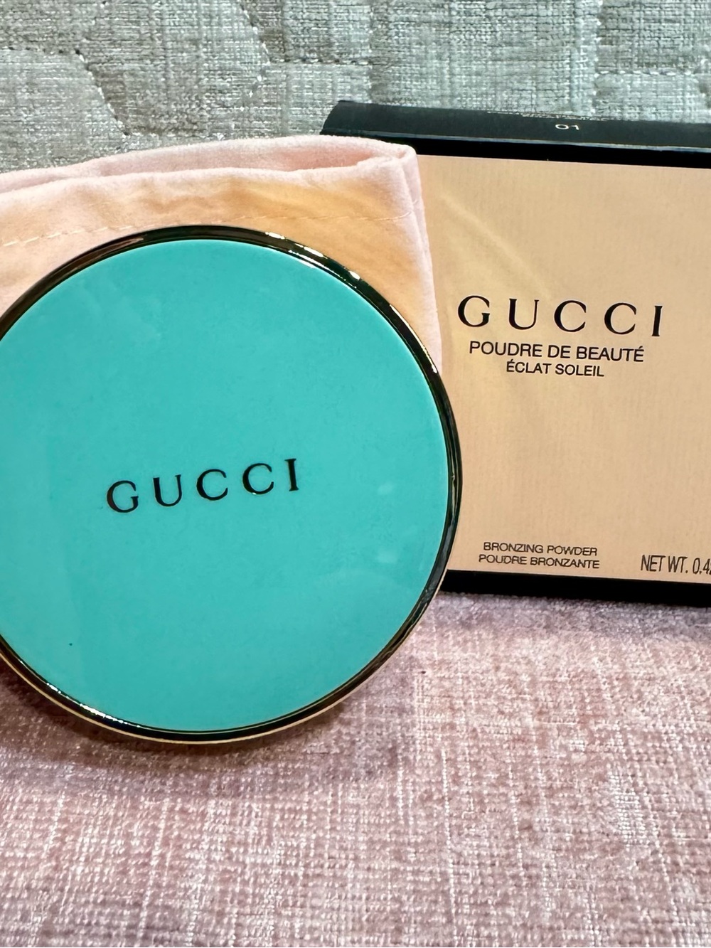 Gucci Bronzing Powder Shade 1 Compact Poudre de Beauté -